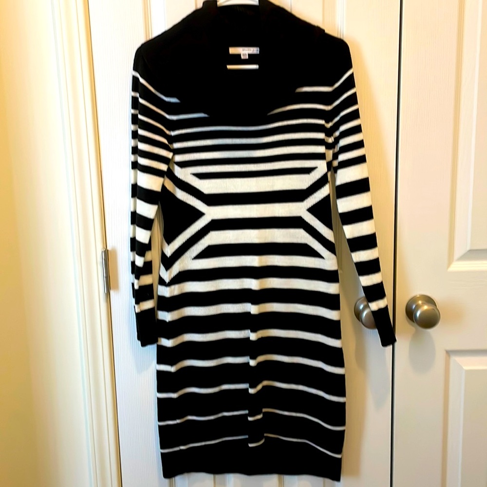Studio One cowl neck sweater dress |black and white|small